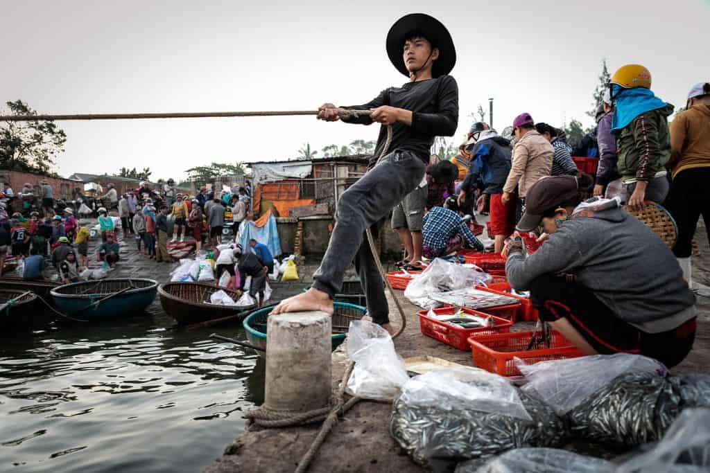 Fotografie-Reportage-Vietnam_HoiAn-Fishmarket-Marina_Schedler-Photography-015